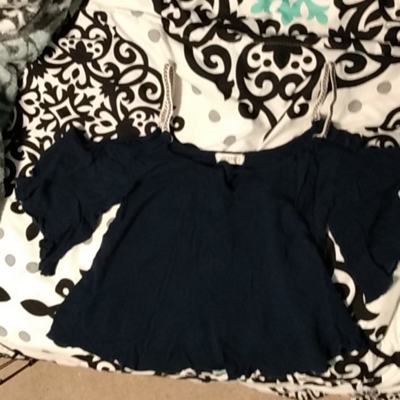 T-shirt - Picture 1 of 1